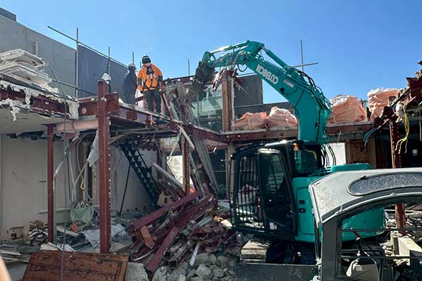 七里が浜　解体事例